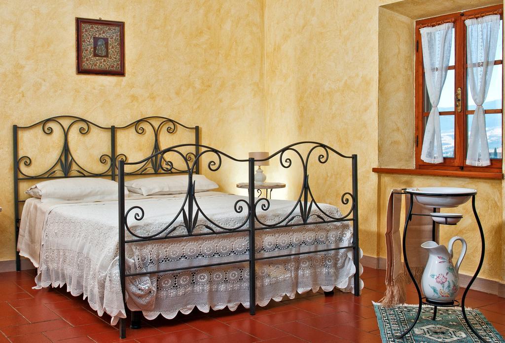 Agriturismo La Buca Di Bellugi San Quirico dʼOrcia Habitación foto